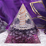 Orgonite pyramid amethyst with crystal crystal