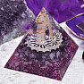 Orgonite pyramid amethyst with crystal crystal