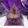 Orgonite pyramid amethyst with amethyst crystal